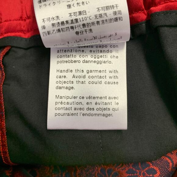 GUCCI 2018 Size 28 Red Black Jacquard Viscose Blend Joggers Shorts - Picture 10 of 10